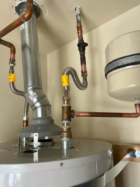 Water heater installation and plumbing repair in Lake Monticello